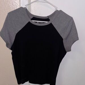 No Boundaries Two-Tone Black and Gray Short Sleeve Tee